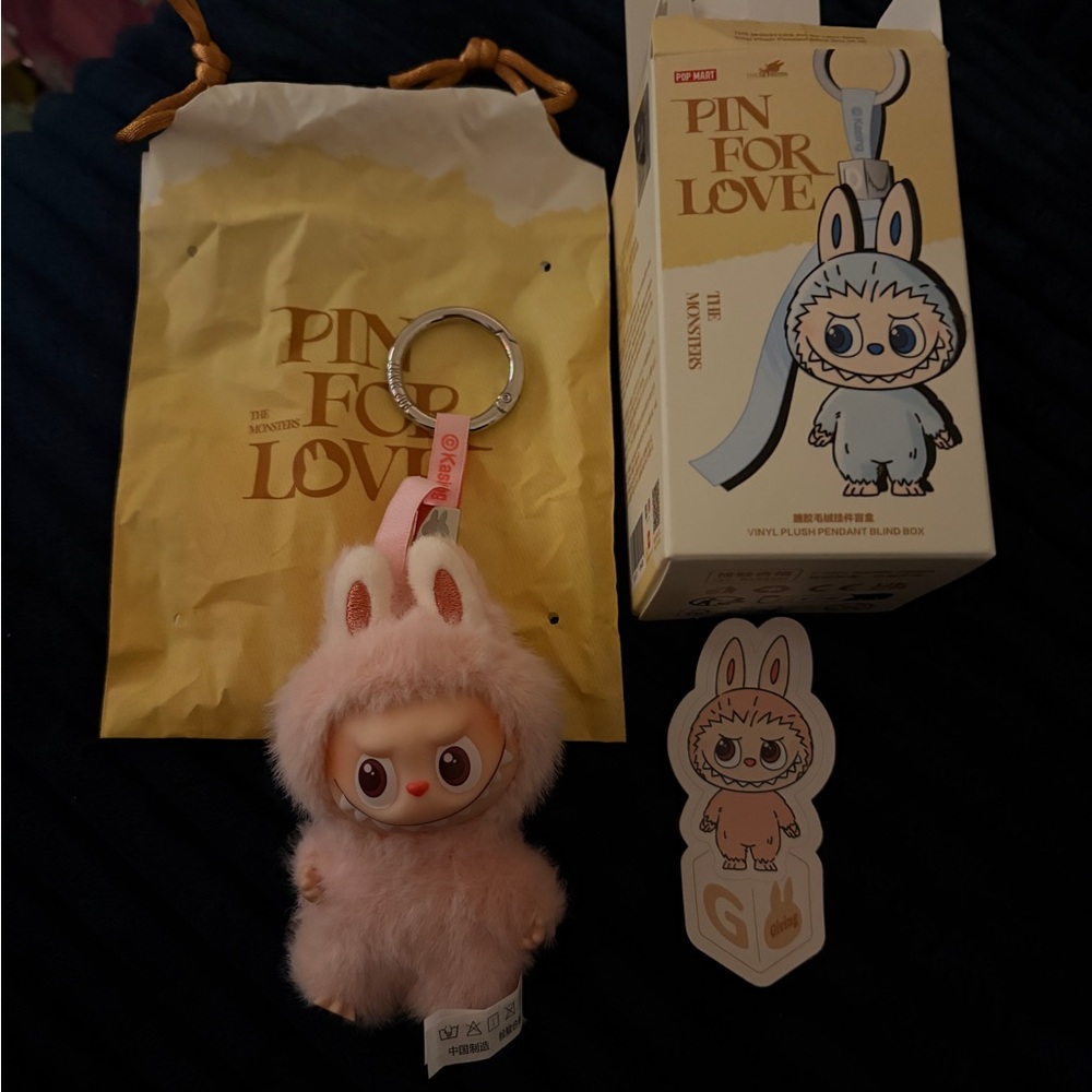 POPMART the Monsters LABUBU PIN FOR LOVE— letter “G”, light pink